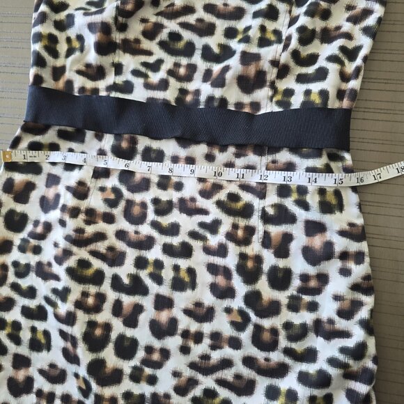Chic Leopard Print Sleeveless dress - Size 6P - Picture 8 of 8